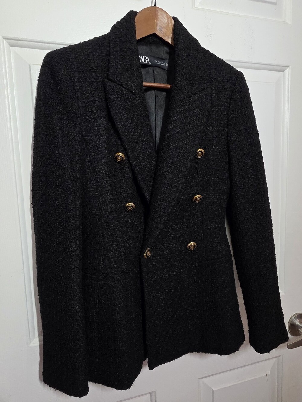ZARA Double-Breasted Tailored Tweed Textured Blazer- Black Gold Buttons Accent - Picture 4 of 9